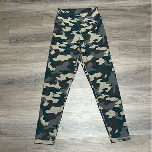 Offline Aerie Large 7/8 Leggings Hi-Rise Camouflage Activewear Crossover Stretch